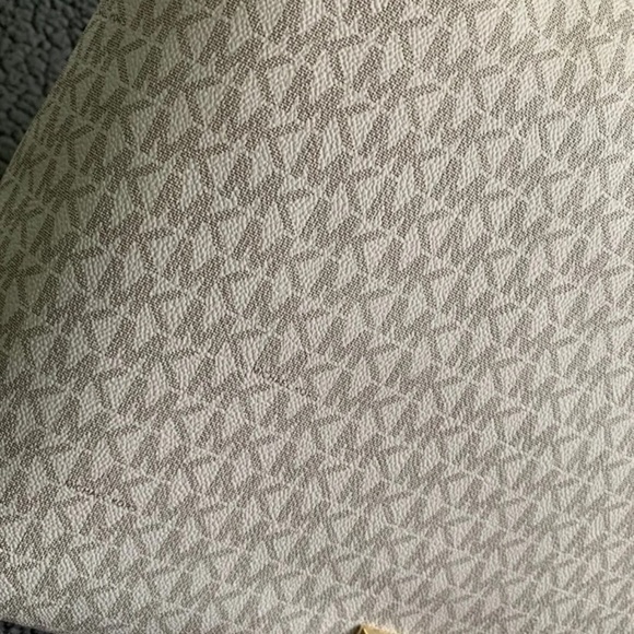 Michael Kors shoulder bag NWT - Picture 4 of 10